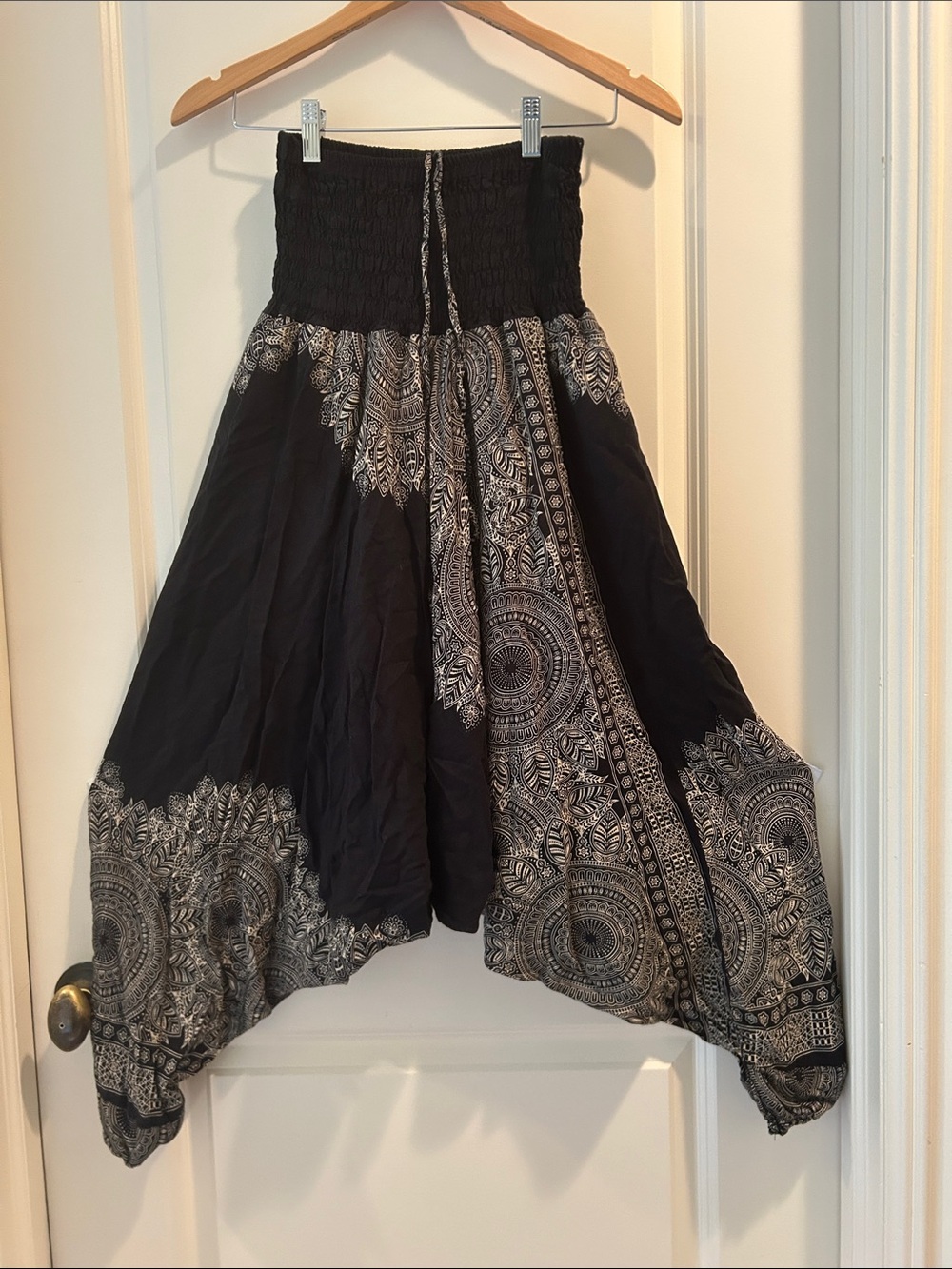 Bangkok Harem PullOn Pants Smocked Waist Black White Mandala Print Rayon size OS